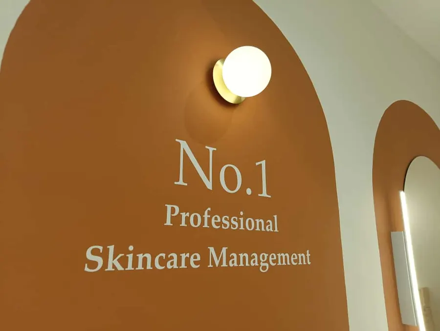 LuVaii Purifaces Puchong branch interior signage